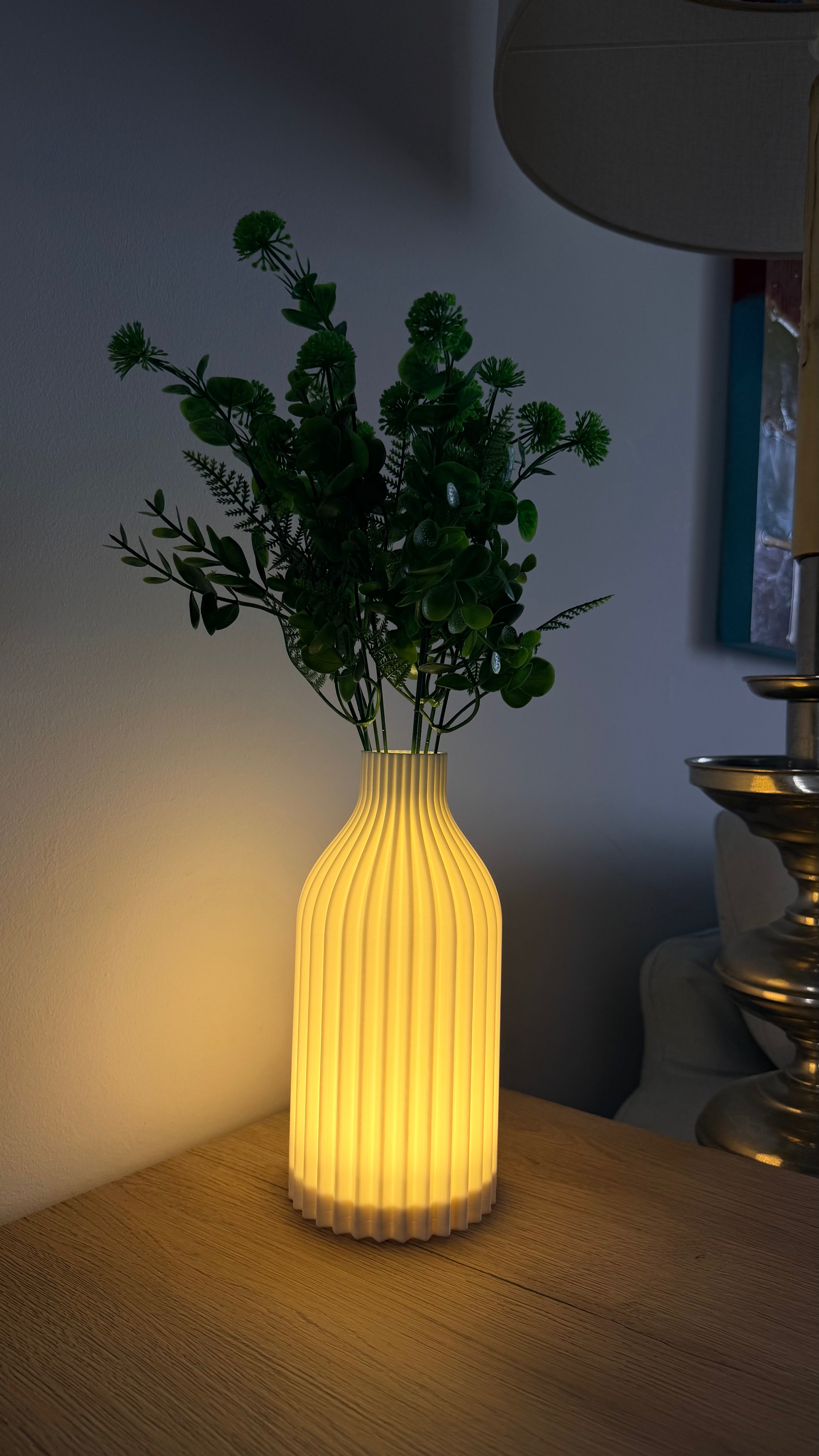 Esten Lumina